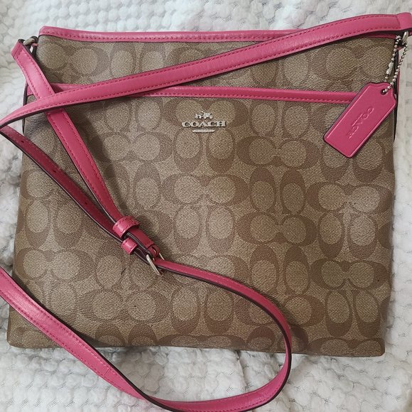Coach Handbags - Coach Crossbody Bag